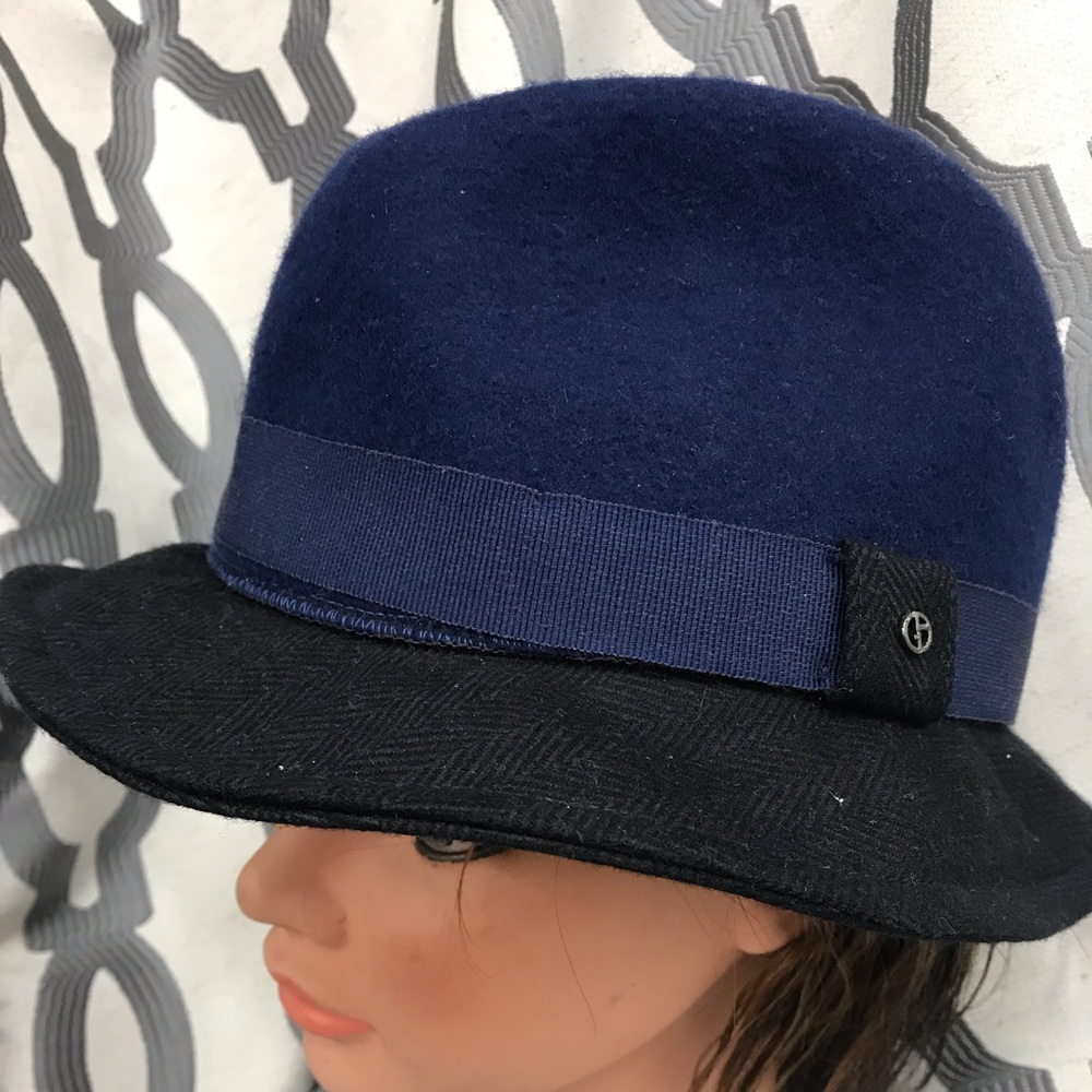 Giorgio Armani hat